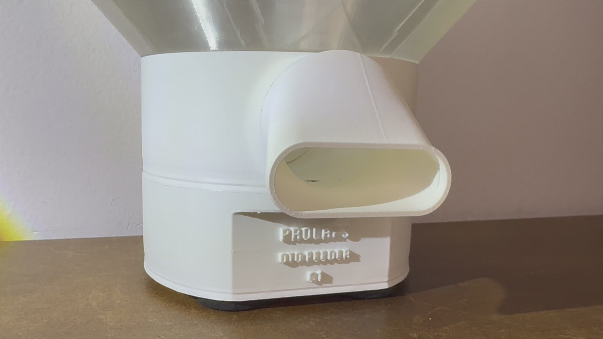 OTO Feeder C1 | Wireless automatic Pet feeder | 2 KG capacity